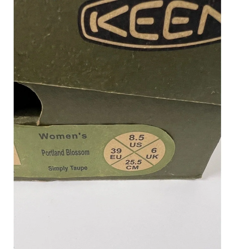 Keen Mary Jane Shoes Beige Leather Floral Leaf Applique Comfort Flats Womens 8.5